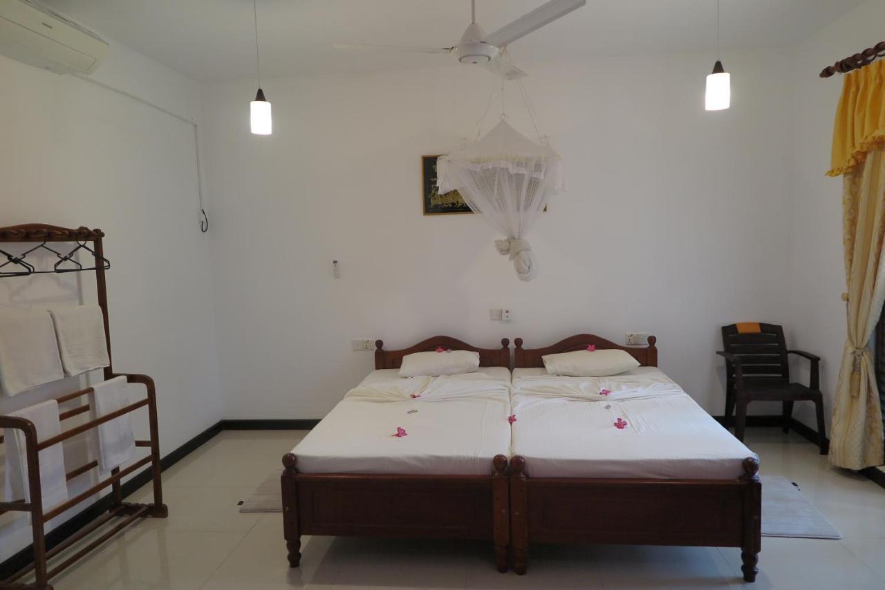 Villa16Hikkaduwa Habitación foto
